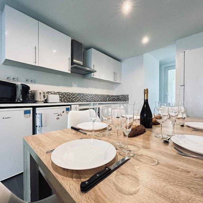 Super 5 chambres avec 4 SDB près du centre et gare - Apartamento de 5 dormitorios - 24