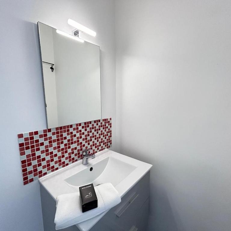 Super 5 chambres avec 4 SDB près du centre et gare - Apartamento de 5 dormitorios - 11