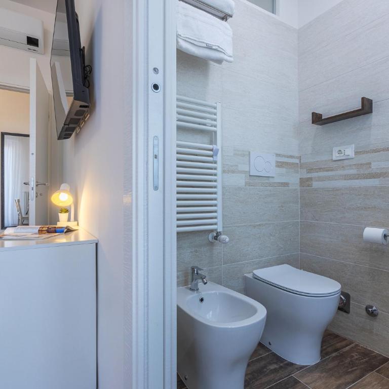 GuestHost - Manis Home - Two-Bedroom Apartment - 12