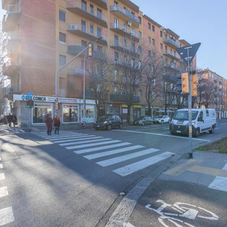 GuestHost - Manis Home - Two-Bedroom Apartment - 24
