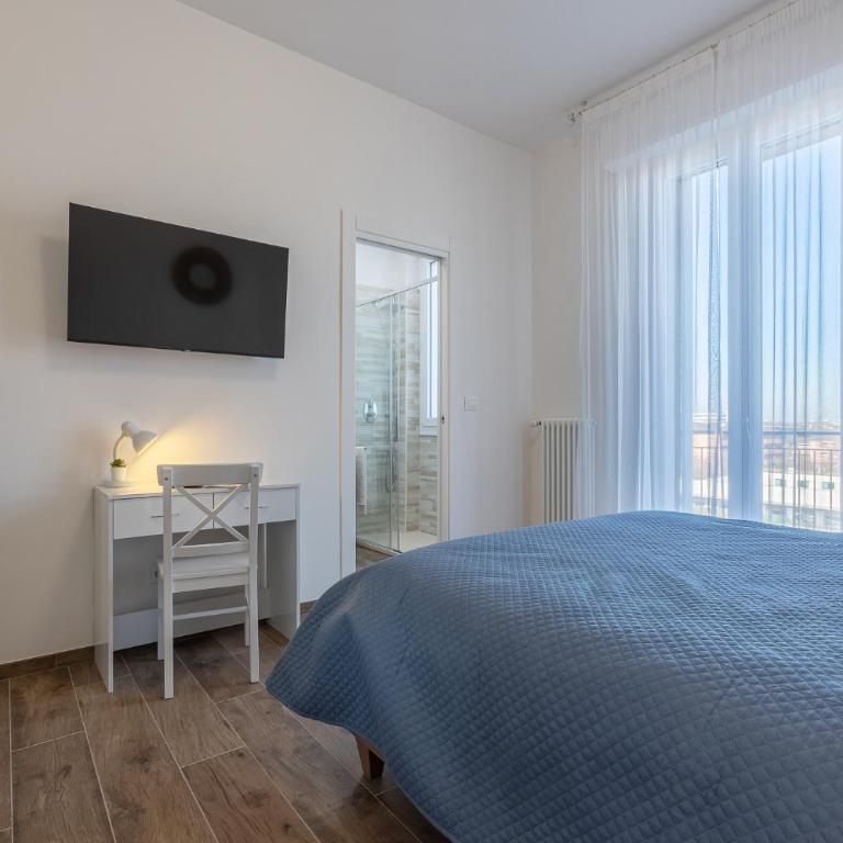 GuestHost - Manis Home - Two-Bedroom Apartment - 11