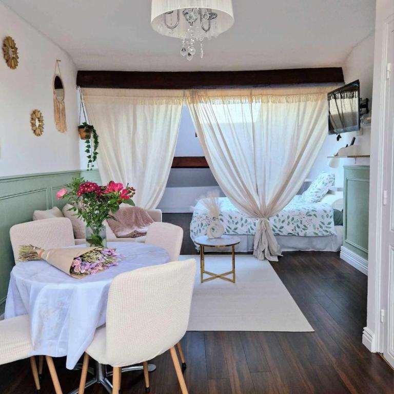 Chez Denise Studio Cosy Lyon - Studio-Apartment - 7