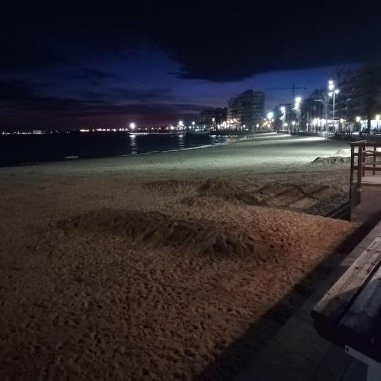 En Torrevieja Acogedor a 200 metros la playa WIFi - Apartamento de 2 dormitorios - 2