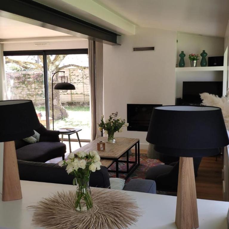 Charmante maison avec piscine - Villa avec Piscine Privée - 12