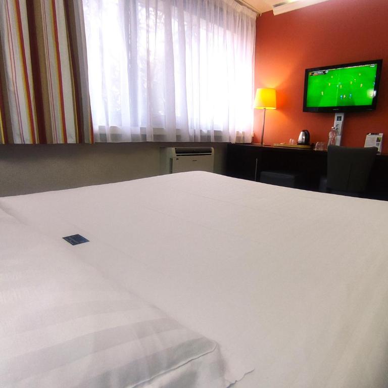Contact Hotel B&G Limoges Sud - Chambre Double Standard - 1