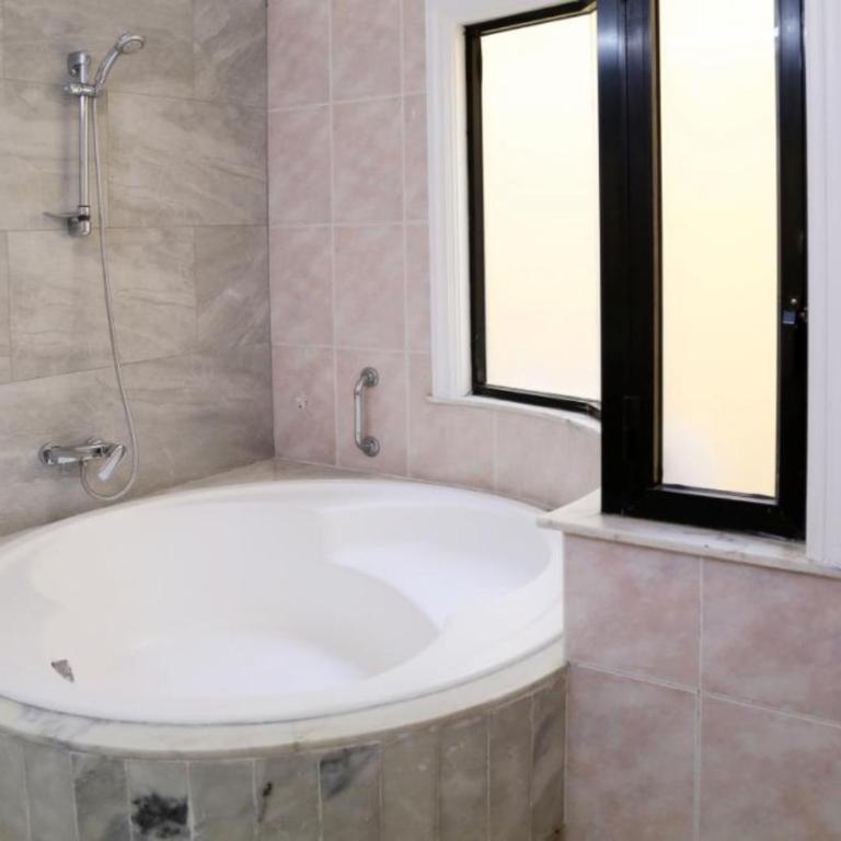 Torviscas Fantastic Apartment with Pool and Private Terrace - Two-Bedroom Apartment with Balcony and Sea View - 5