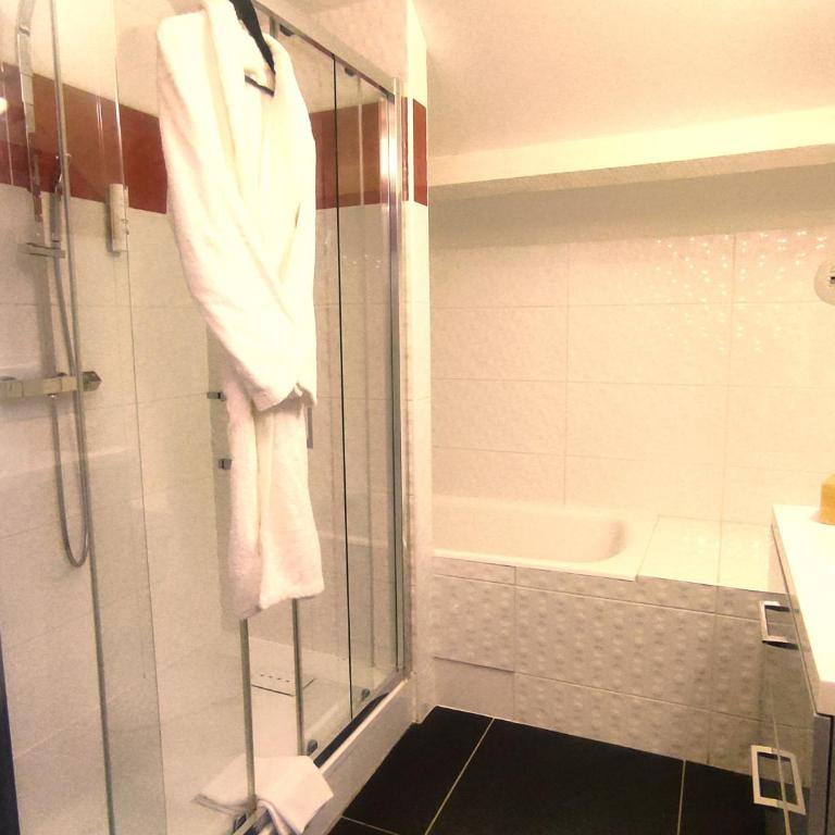 Contact Hotel B&G Limoges Sud - Chambre Double Deluxe - 4