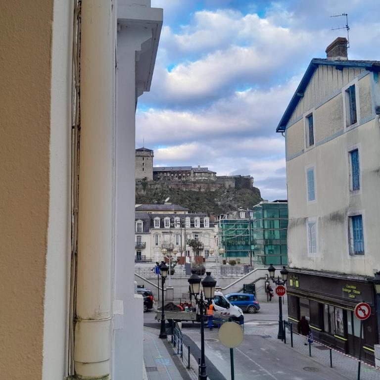 VUE DE REVE CHAMBRE dans APPARTEMENT DE STANDING - vous faites le ménage-Very good prices but you have to cle-an th-e flat - Camera Matrimoniale Deluxe - 6