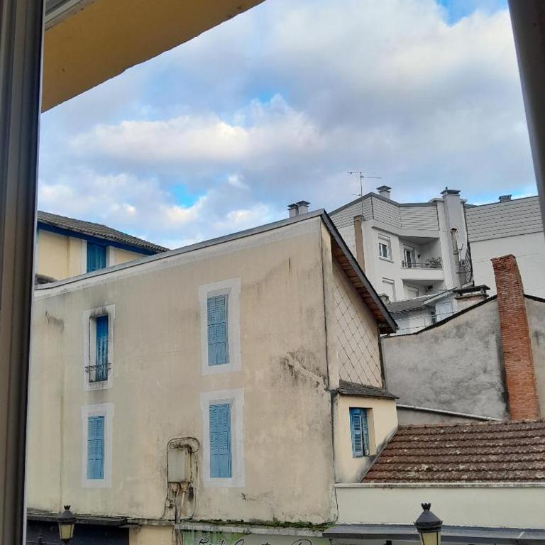 VUE DE REVE CHAMBRE dans APPARTEMENT DE STANDING - vous faites le ménage-Very good prices but you have to cle-an th-e flat - Camera Matrimoniale Deluxe - 9