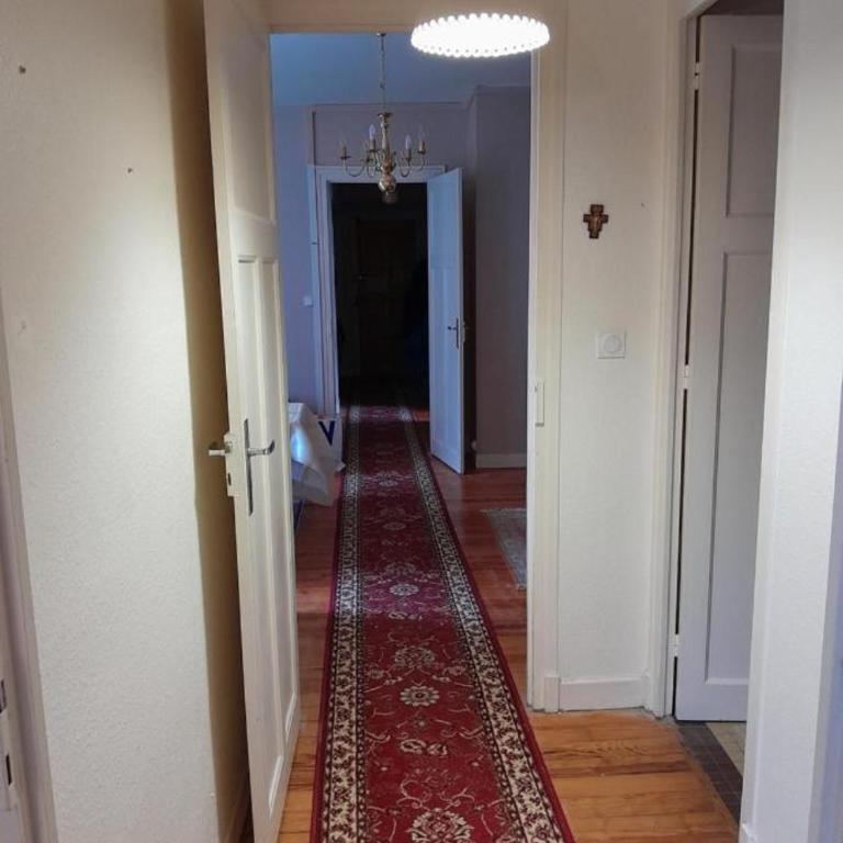 VUE DE REVE CHAMBRE dans APPARTEMENT DE STANDING - vous faites le ménage-Very good prices but you have to cle-an th-e flat - Camera Matrimoniale Deluxe - 10