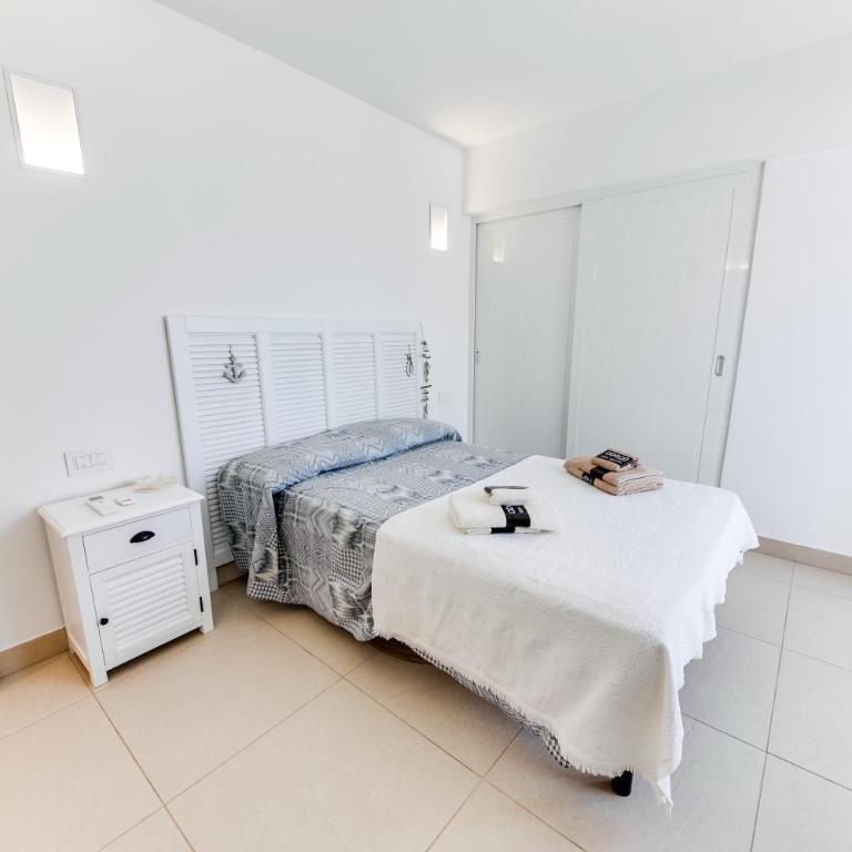 RICCIONE sul MARE con servizio SPIAGGIA e AQUAPARK - Apartment with View and Balcony - 87