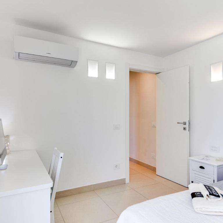 RICCIONE sul MARE con servizio SPIAGGIA e AQUAPARK - Apartment with View and Balcony - 62
