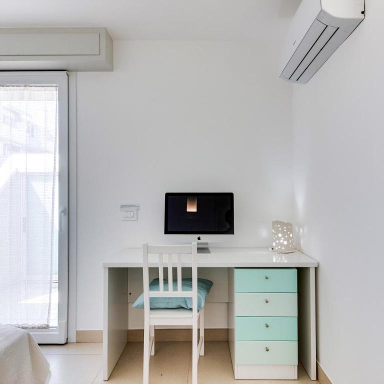 RICCIONE sul MARE con servizio SPIAGGIA e AQUAPARK - Apartment with View and Balcony - 80