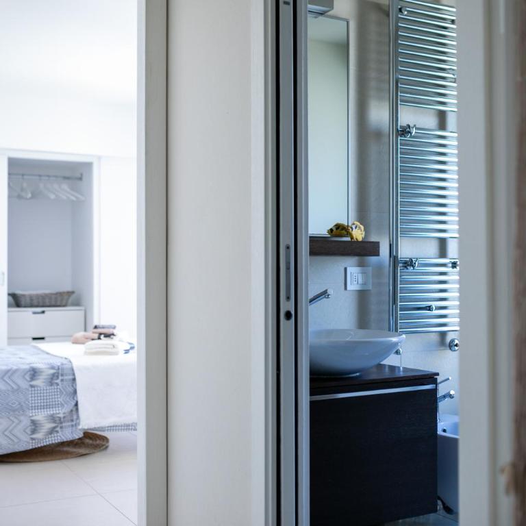 RICCIONE sul MARE con servizio SPIAGGIA e AQUAPARK - Apartment with View and Balcony - 74