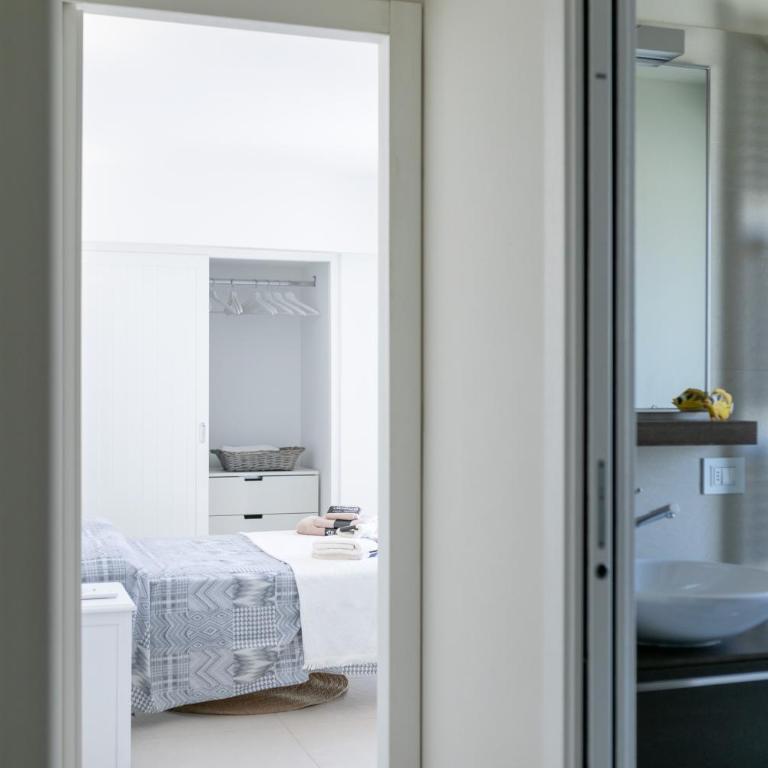 RICCIONE sul MARE con servizio SPIAGGIA e AQUAPARK - Apartment with View and Balcony - 76