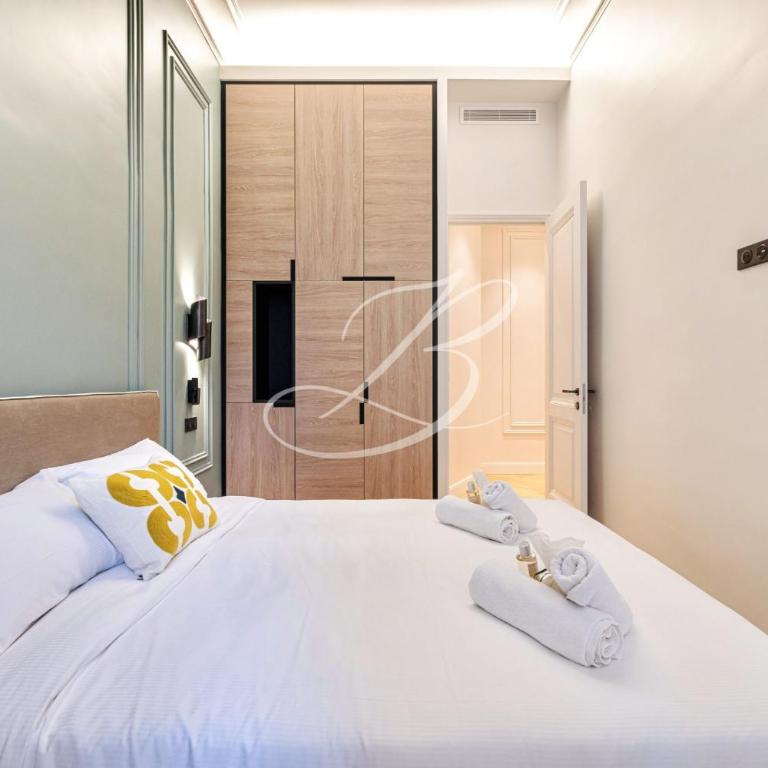 Le Mané - Haussmannien Centre Cannes accommodation - Three-Bedroom Apartment - 12