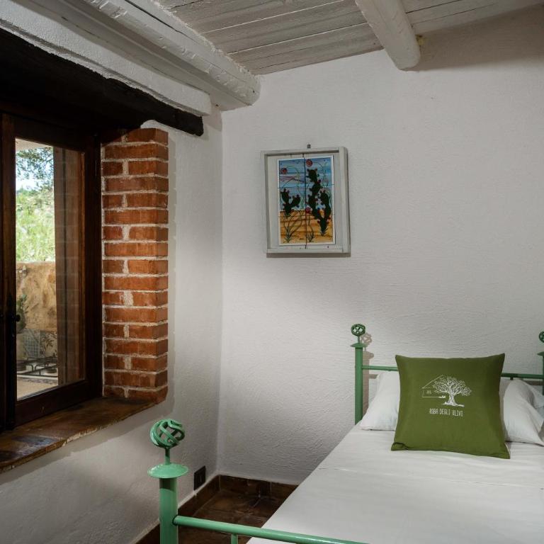 Roba Degli Ulivi - Camera Familiare con Terrazza - 8