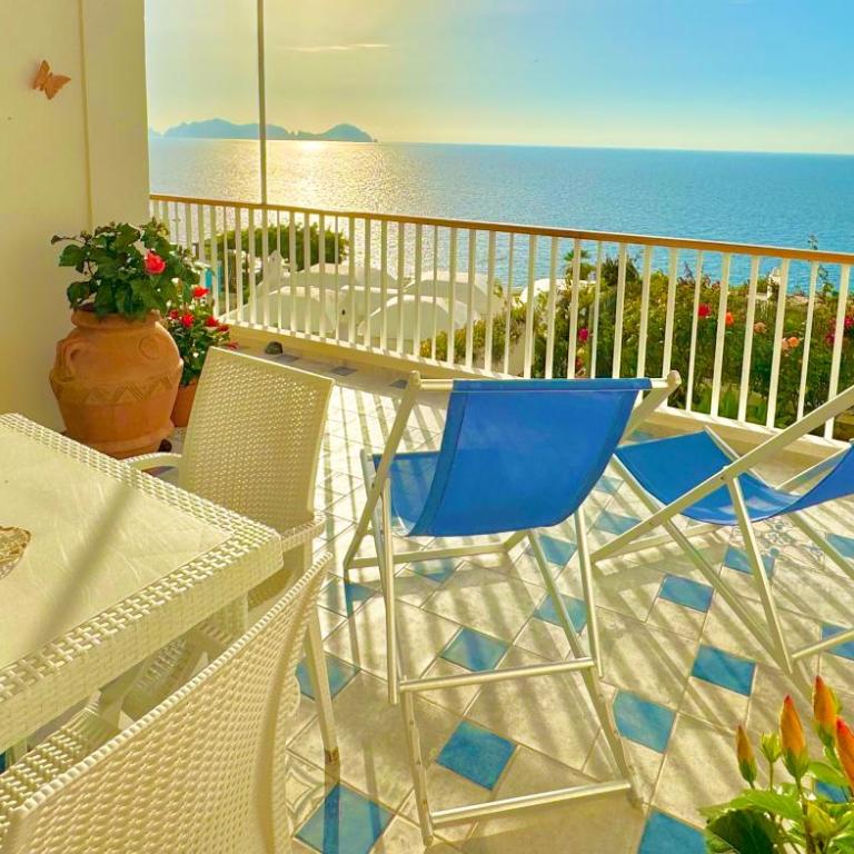 PonzaSmeralda Le Forna - Appartamento con 2 Camere da Letto e Vista Mare - 1