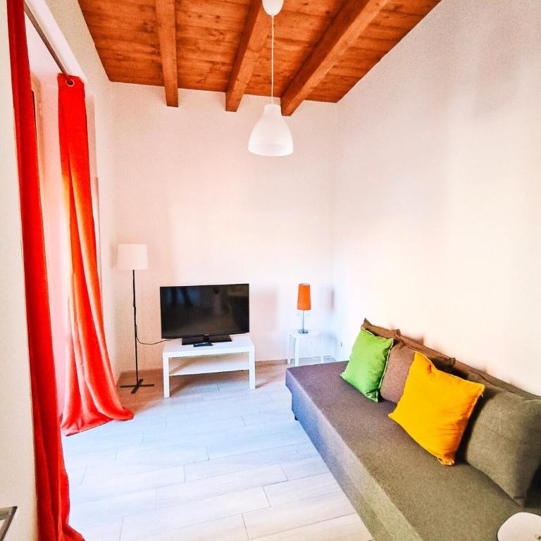 Attico con terrazzo al centro storico di Catania - Appartamento con 2 Camere da Letto, Terrazza e Vista Mare - 36