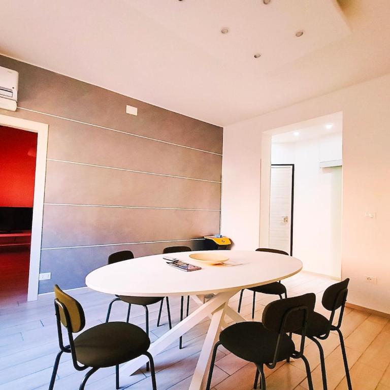 Attico con terrazzo al centro storico di Catania - Appartamento con 2 Camere da Letto, Terrazza e Vista Mare - 12