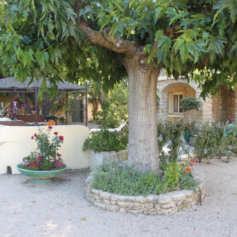 Gîtes maisons de vacances Domaine la Chamade Carpentras - Maison de Vacances (5 Adultes) - 22