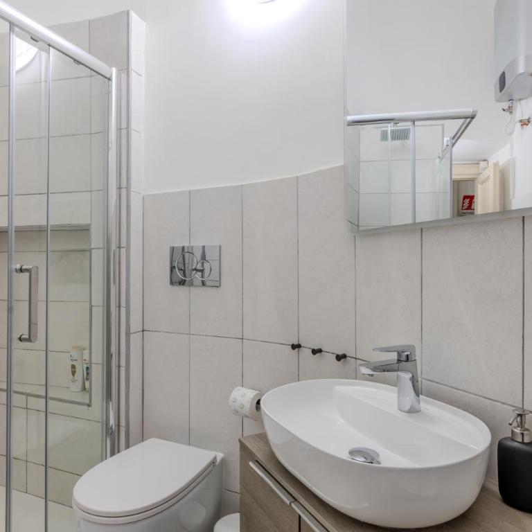 Appartamento storico in zona Barberini - Two-Bedroom Apartment - 8