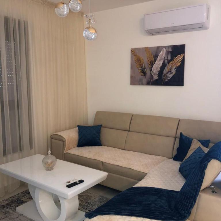 Sweet Escape - One-Bedroom Apartment - 11
