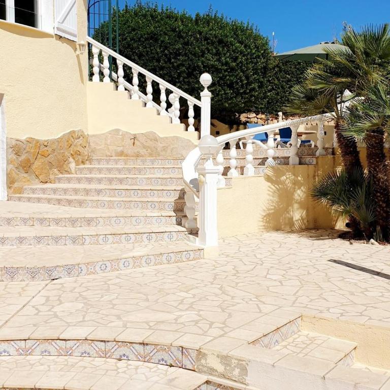 "Traumhaftes Ferienhaus mit Pool und Meerblick - Cumbre del Sol erleben!" - Casa de 2 dormitorios - 4