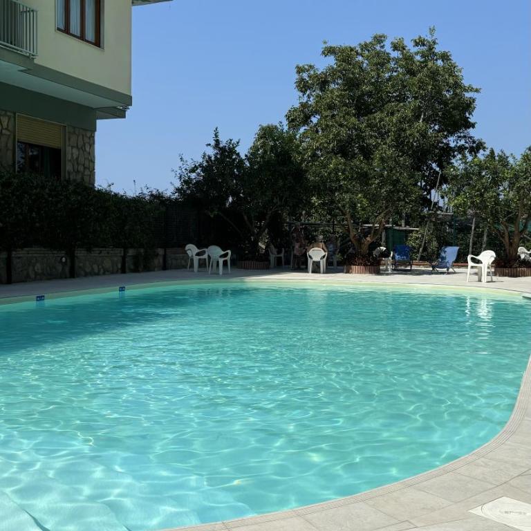 Vittoria's Home - Appartamento con 2 Camere da Letto, Balcone e Vista mare - 2