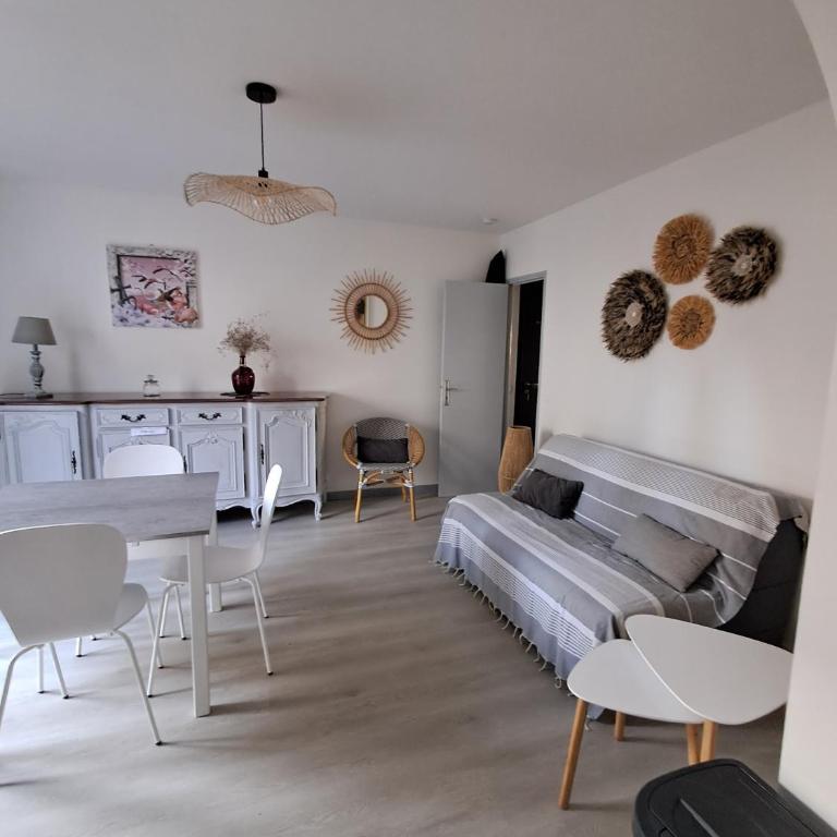 Appartement cosy entièrement climatisé - One-Bedroom Apartment - 6