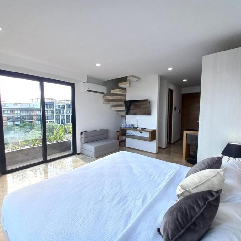 Pent House 1 Ocean View Bedroom - One-Bedroom Apartment - 12