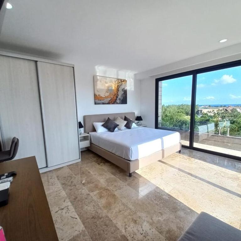 Pent House 1 Ocean View Bedroom - One-Bedroom Apartment - 36