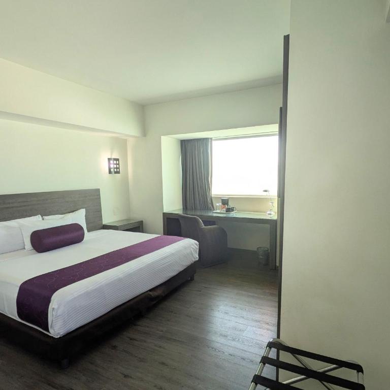 We Hotel Aeropuerto - Business Suite with Living Room - 6