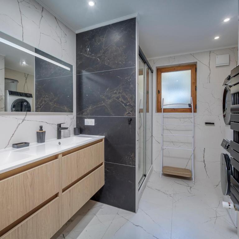 Appartement BOZEN - 100M2- 6 personnes - Bozel - Vallée de Courchevel - Appartement 3 Chambres avec Vue - 15