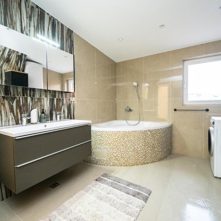 Walter Apartment in Downtown - Apartman sa 2 Spavaće Sobe - 27