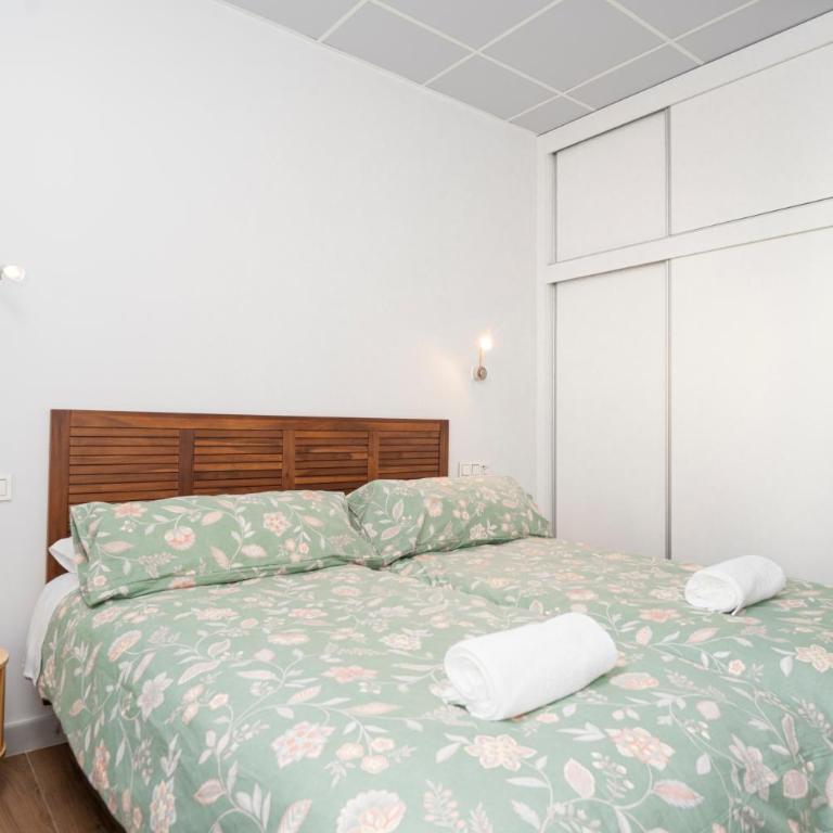 EnjoyGranada PLAZA DEL CARMEN 1B - Two-Bedroom Superior Apartment - 30