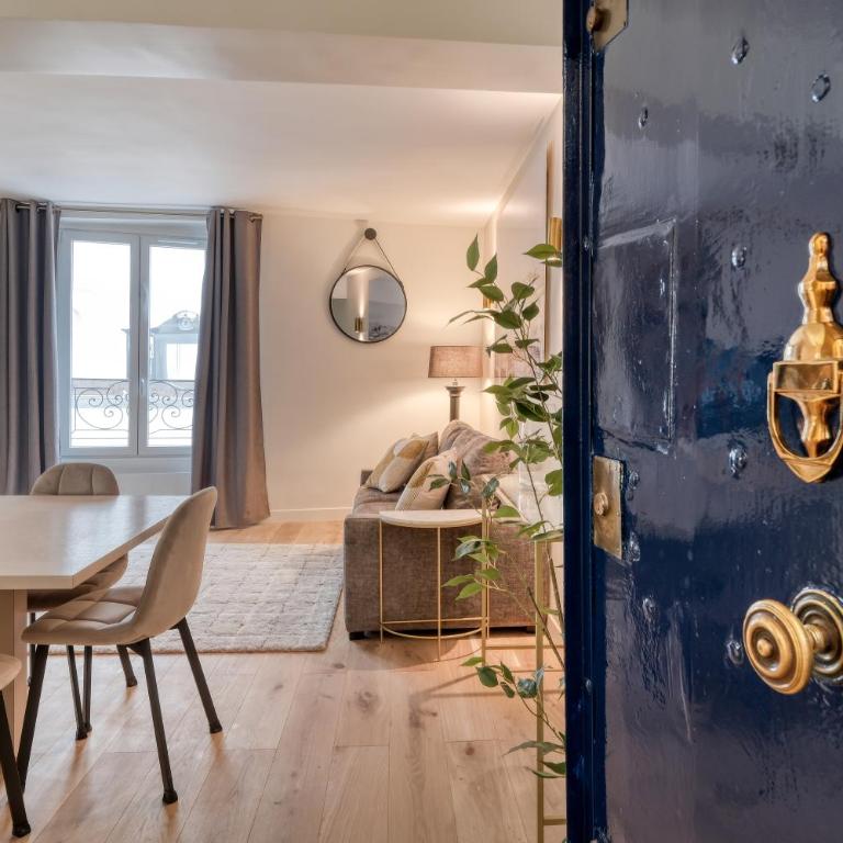 Renovated Apartment Saint-Germain-des-Prés - Le Bon Marché - Apartment with City View - 1