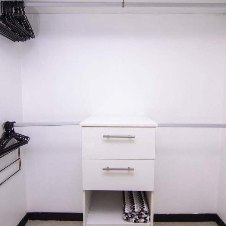 Puerto Santa Ana Luxury Suites Guayaquil - Two-Bedroom Apartment with Pool View - 18