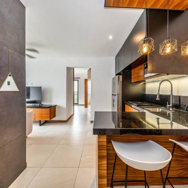 2 BR Oasis with Incredible Rooftop Pool - Apartment - 9