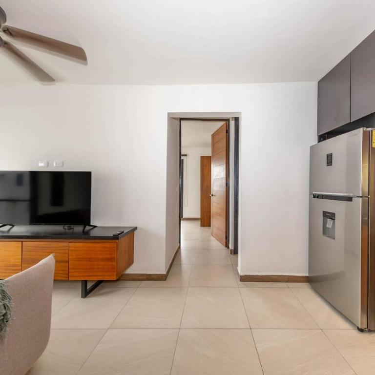 2 BR Oasis with Incredible Rooftop Pool - Apartment - 20