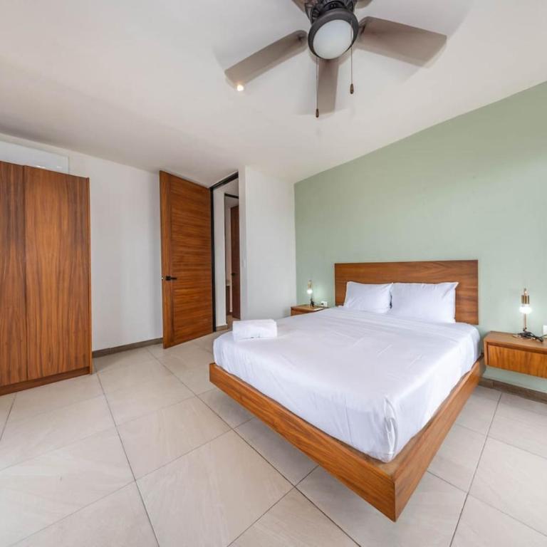 2 BR Oasis with Incredible Rooftop Pool - Apartment - 22