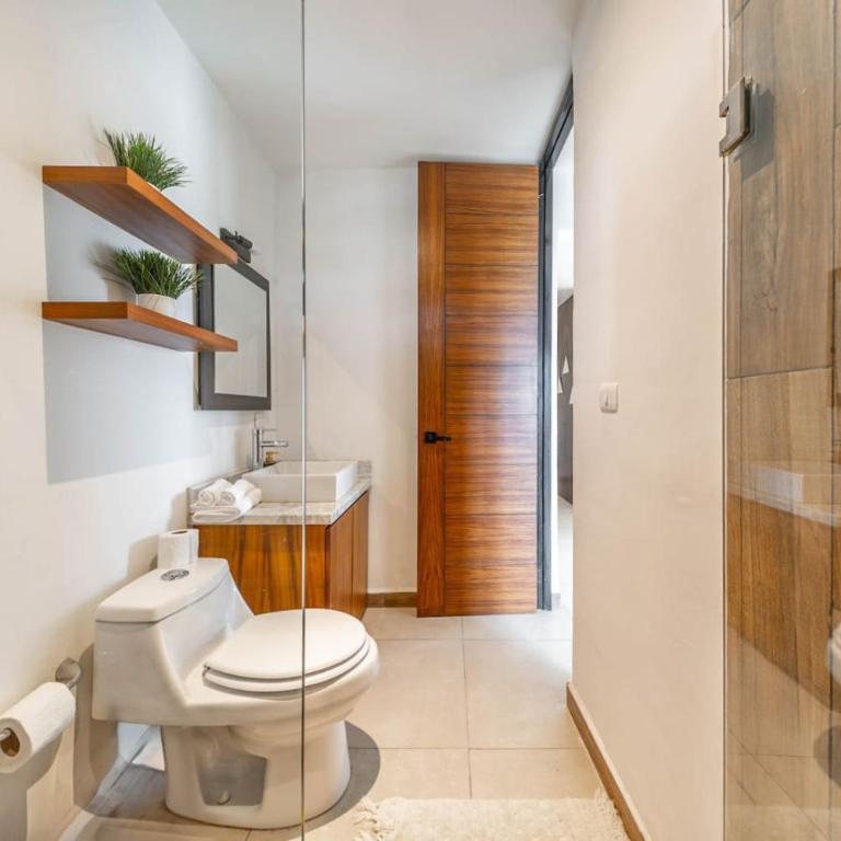 2 BR Oasis with Incredible Rooftop Pool - Apartment - 28