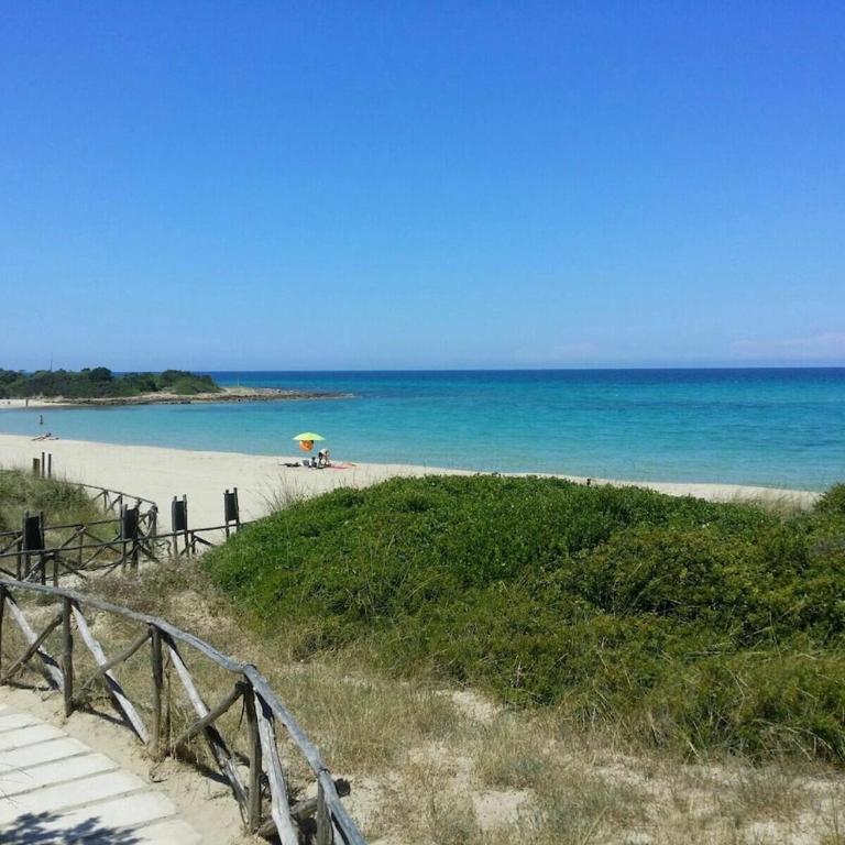 Luxury Ostuni Beachfront Villa with Pool & Private Parking - Villa - 2