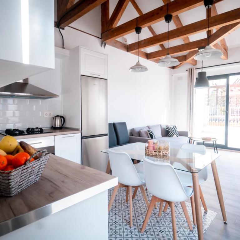 H&H Suite Atico San Diego - Two-Bedroom Apartment with Balcony and Terrace - 2