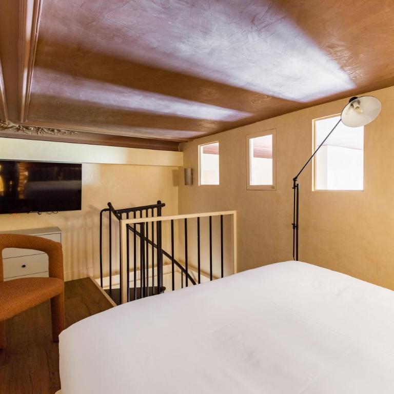 NoChichi Collections - Grands Boulevards - Appartement Premium 5 Chambres - 24