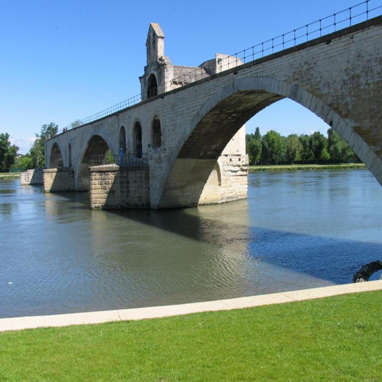 Holiday Home in L'Isle-sur-la-Sorgue with Pool - Casa Vacanze con 4 Camere da Letto - 32