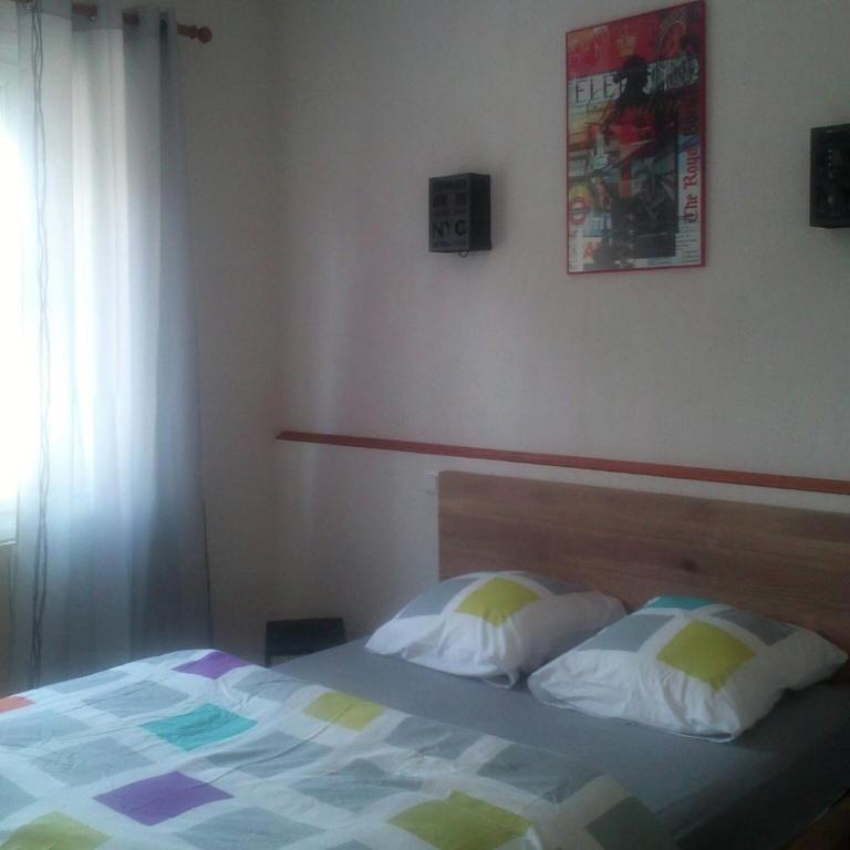 Holiday Home in L'Isle-sur-la-Sorgue with Pool - Casa Vacanze con 4 Camere da Letto - 13