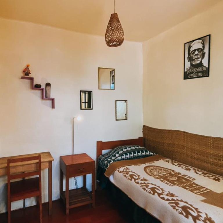 Royal Frankenstein Hostel - Single Room with Shared Bathroom - 1