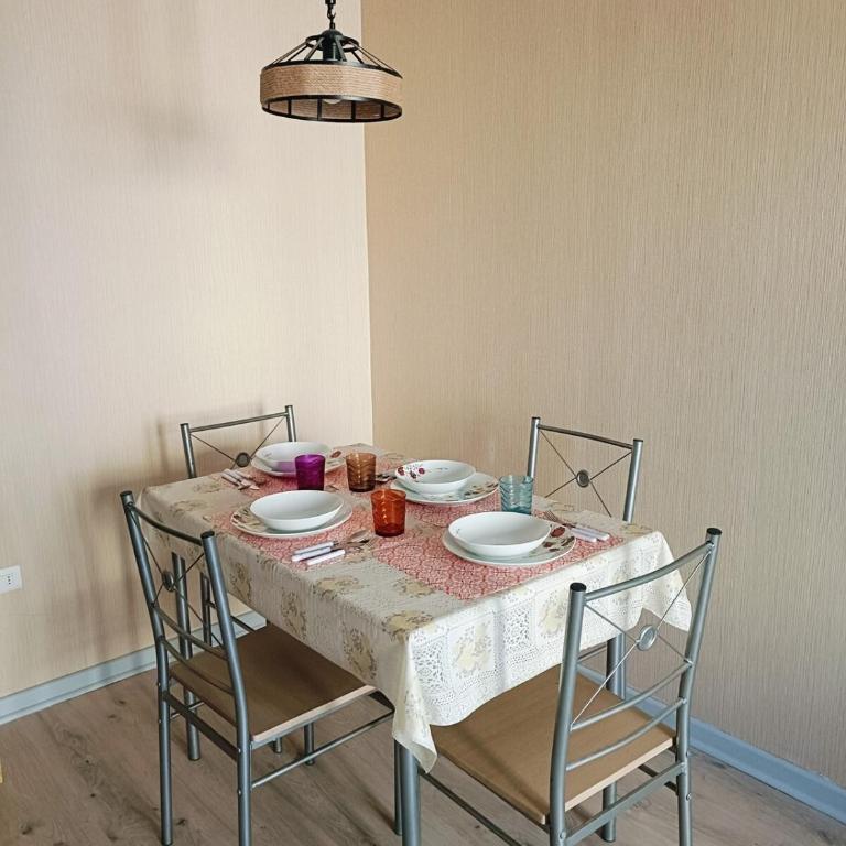 Departamento a pasos de la ruta 160 - Two-Bedroom Apartment with Balcony - 7