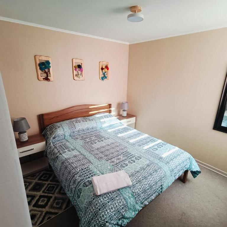 Departamento a pasos de la ruta 160 - Two-Bedroom Apartment with Balcony - 3